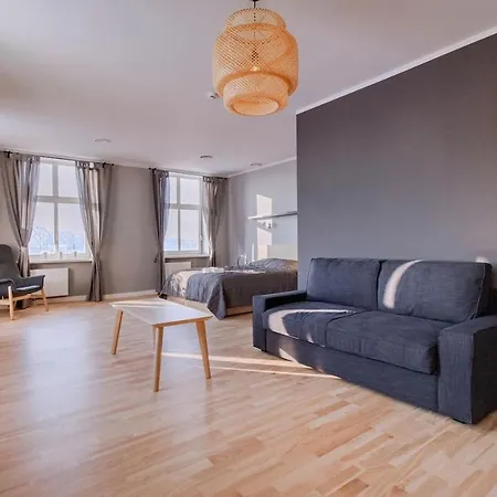 Luxury Waterfront With A River View Daire