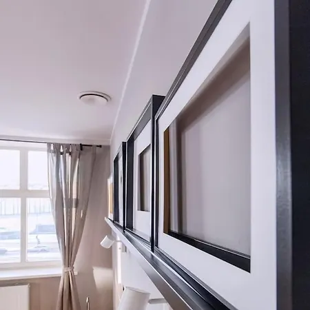 Daire Luxury Waterfront With A River View